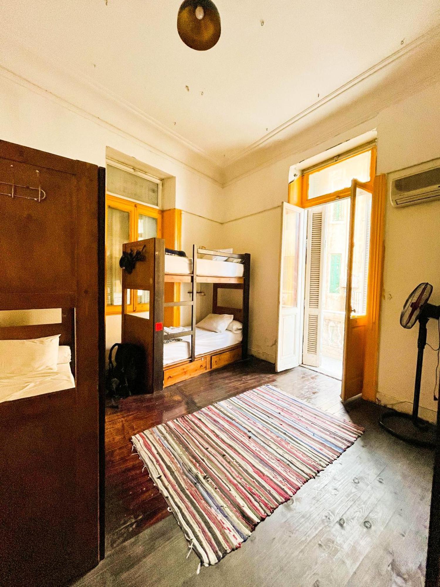 Ithaka Mansheya Hostel